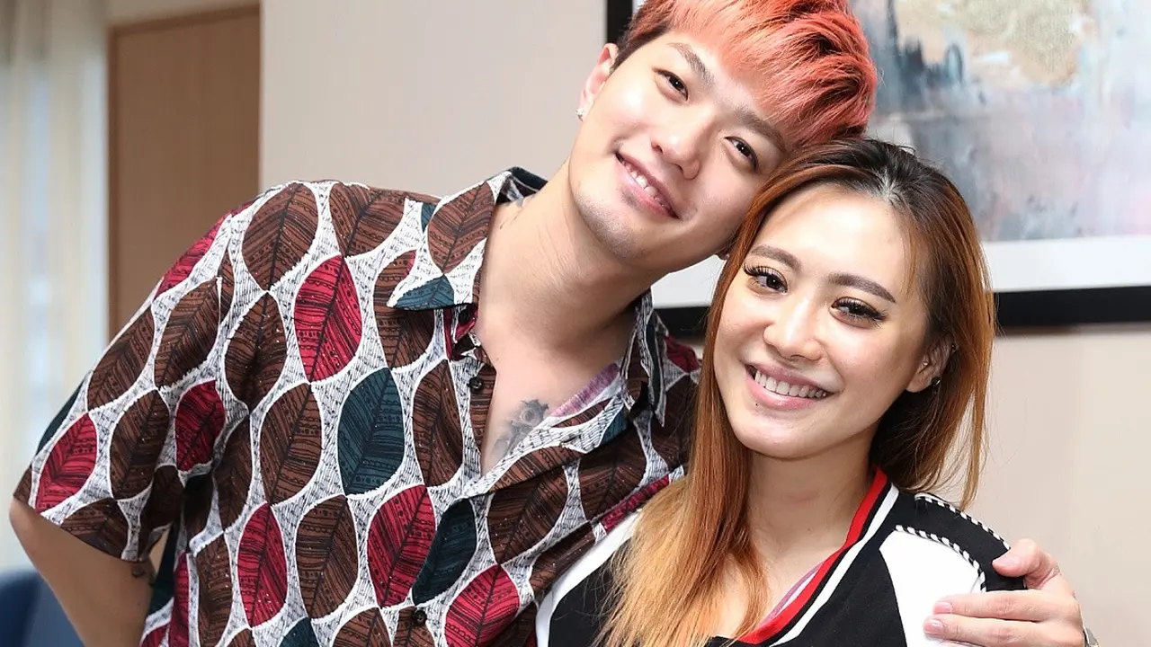 [Bintang] Lee Jeong Hoon dan Monique Octaviani alias Moa