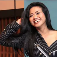 Yura Yunita tak sabar untuk merilis album keduanya.