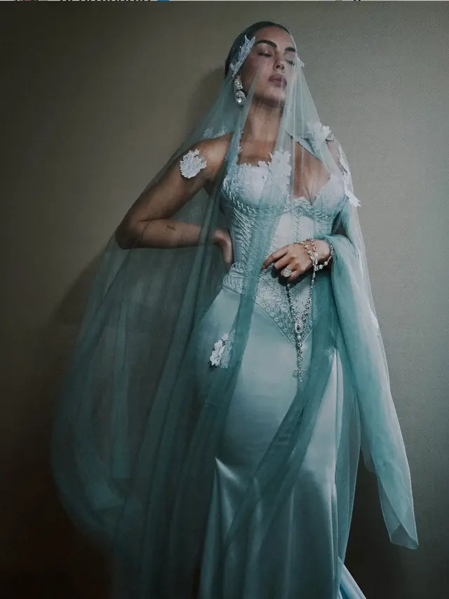 Georgina Rodríguez di Met Gala 2026 terinspirasi bunda Maria. [@georginagio]