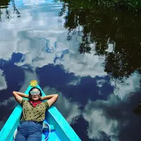 Travel. (ambifauri/Instagram)