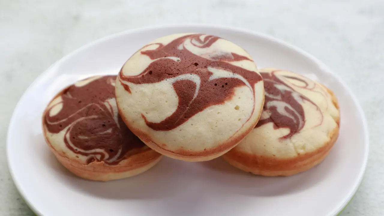 bolu kukus marmer