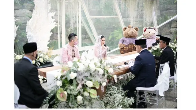 7 Momen Pernikahan Sally Adelia 'Girls Squad', Berkonsep Garden Party