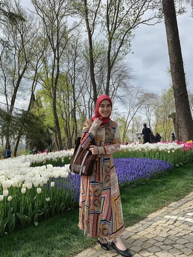 Ayu Ting Ting Dalam Balutan Hijab