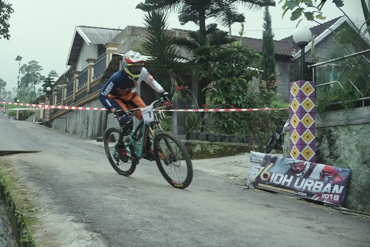 Urban Downhill