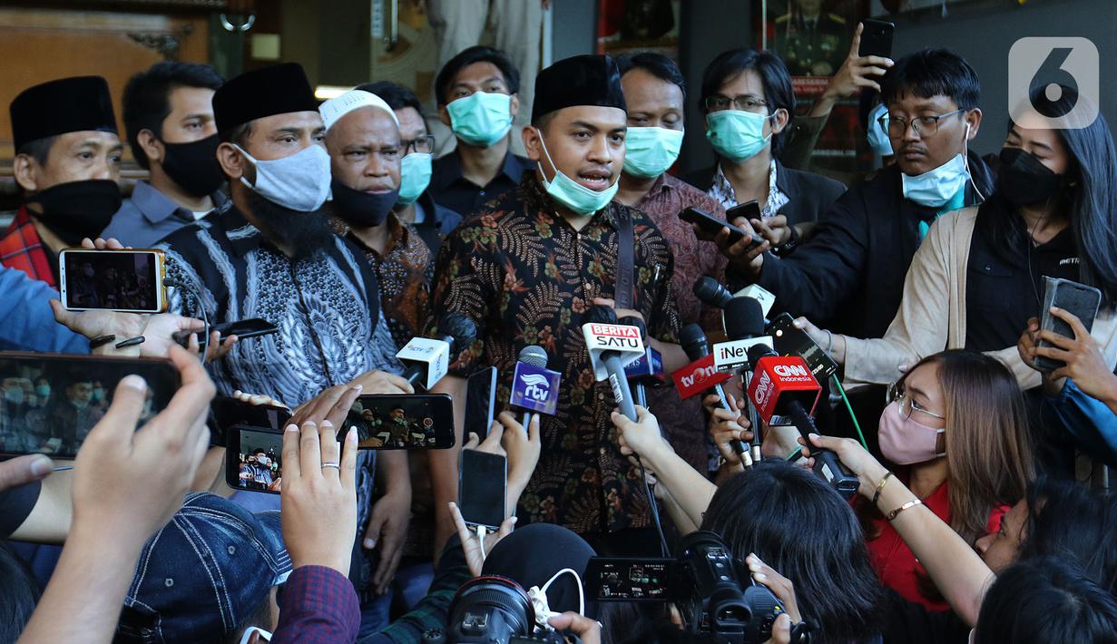 Foto Rizieq Shihab Batal Hadir Di Polda Metro Jaya Kuasa Hukum Beri Keterangan News Liputan6 Com