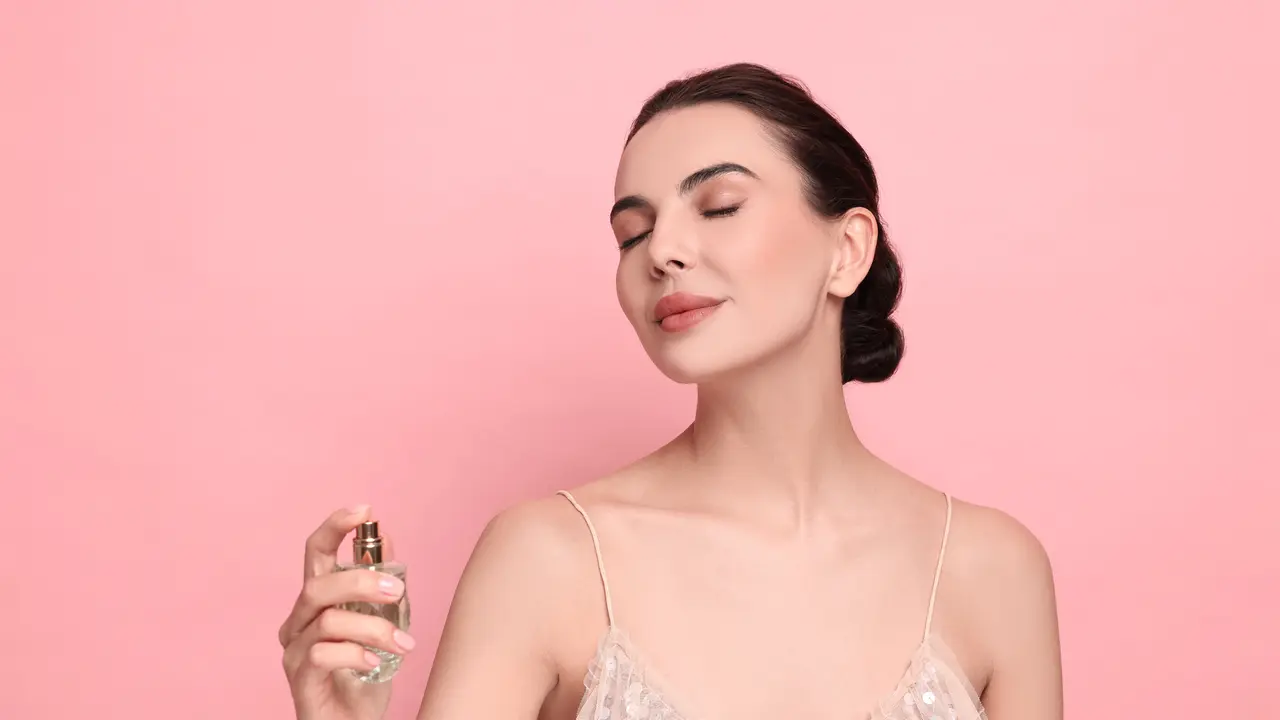 Pilihan Parfum Feminin untuk Natal, MAJIKA Flower Power Hadir dengan Aroma Floral Soft