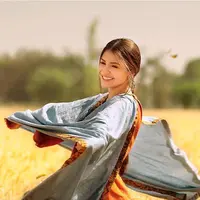 Anushka Sharma merupakan artis baru di dunia film Bollywood. Walaupun demikian, ia sudah beradu akting dengan aktor-aktor besar. Wanita cantik ini dikabarkan menerima bayaran sekitar Rp 12,5 miliar. (Foto: instagram.com/anushkasharma)