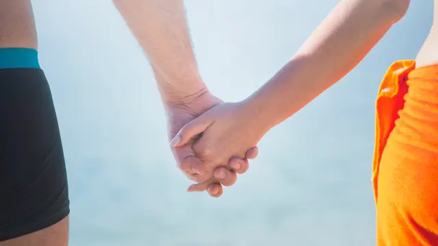 [Bintang] Ketika Pacar Lebih Memilih Bisnis dibanding Quality Time Bersama Pasangan, Masih Tetap Bertahan?