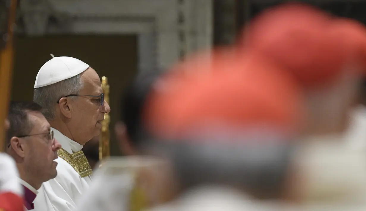 Misa ini menjadi momen istimewa yang sangat dinantikan oleh umat Katolik di seluruh dunia. (Handout/Vatican Media/AFP)