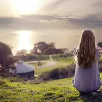 Jangan paksakan dirimu untuk selalu tersenyum. Merasa sedih, juga bagian dari kehidupan. | via: minzykim10.wordpress.com