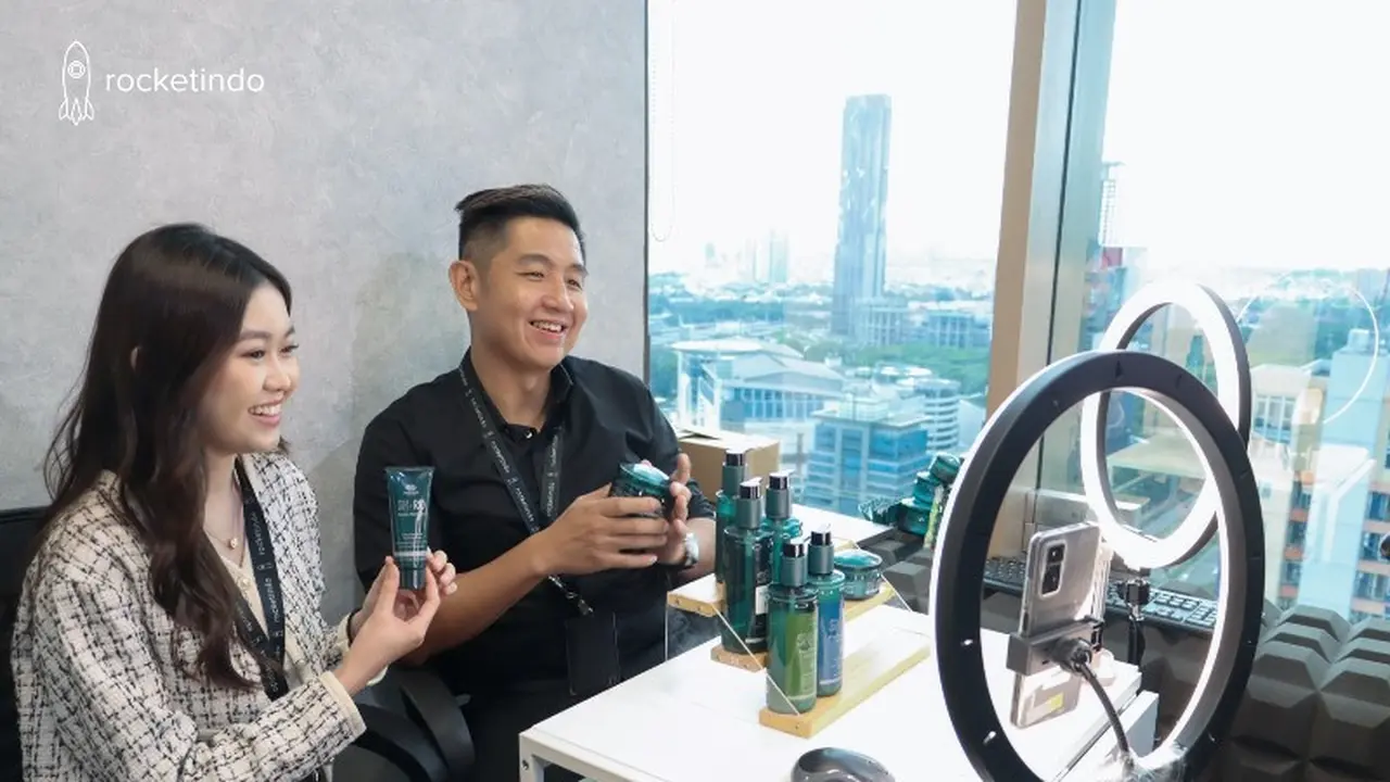 Menyediakan Pengalaman Berbelanja Tanpa Hambatan untuk Penuhi Ekspektasi Konsumen Lewat Model Usaha Omnochannel.  foto: istimewa