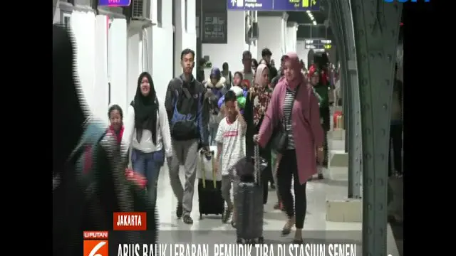 Arus Balik Lebaran, Ratusan Penumpang Berdatangan di Stasiun Senen