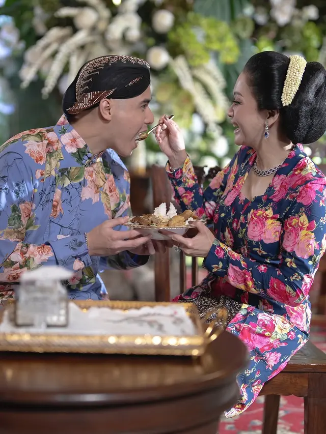 Makna Blue Sapphire: Batu Cinta dan Kesetiaan Favorit Royal Family yang Dipilih Maia Estianty di Momen Siraman Al Ghazali