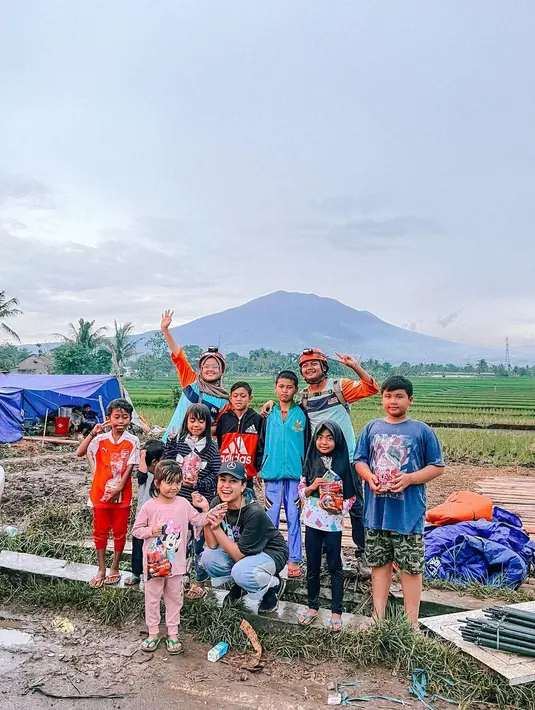 <p>[Instagram/narinkovilda]</p>