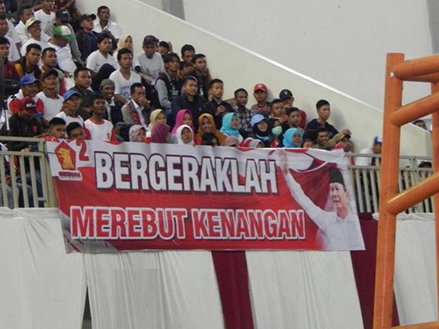 Lucu Spanduk Penyambutan Prabowo Di Bojonegoro Salah Cetak Regional Liputan6 Com