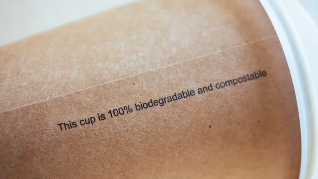 Ilustrasi gelas kertas daur ulang atau paper cup recycle