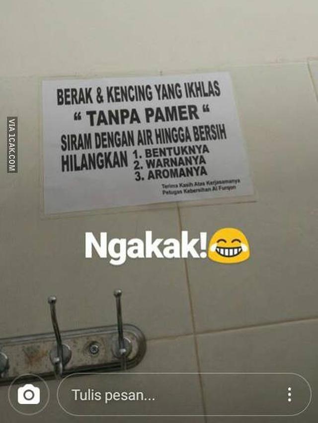 6 Pemberitahuan Kocak di Toilet Umum Ini Bikin Senyum Tipis