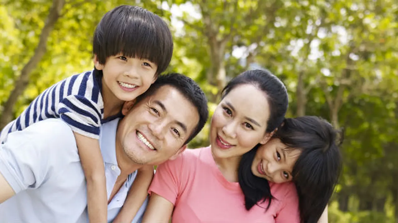 (c) shutterstock