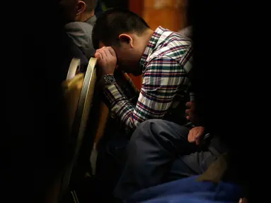 [FOTO] Keluarga Korban MAS MH-370 Kecewa Pengumuman Black Box 