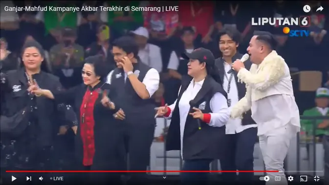 Momen Ketum PDIP Megawati Soekarnoputri hingga Puan Maharani joget bareng King Nassar saat kampanye akbar Ganjar-Mahfud di Simpang Lima, Semarang, Jawa Tengah. (Youtube: Liputan6)