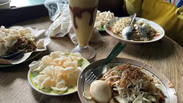 Rekomendasi Tempat Makan Lotek Enak di Jogja