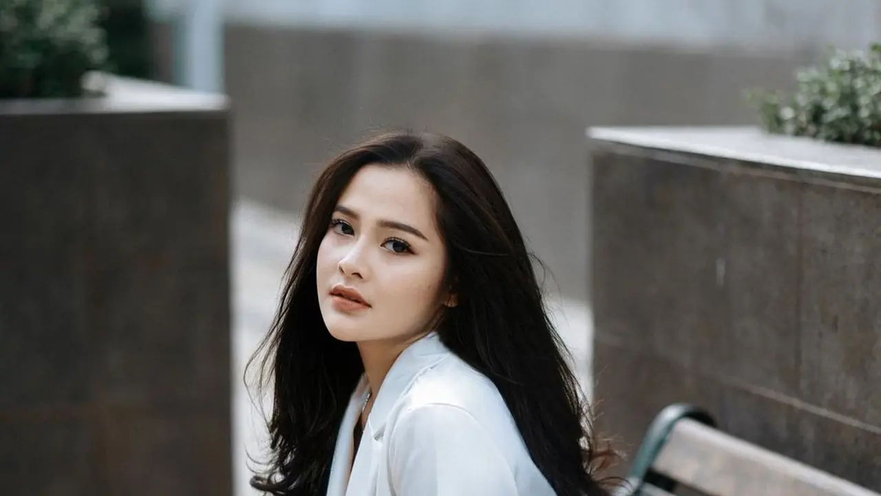7 Potret Bella Bonita Kekasih Baru Denny Caknan, Sudah Move On dari Happy Asmara