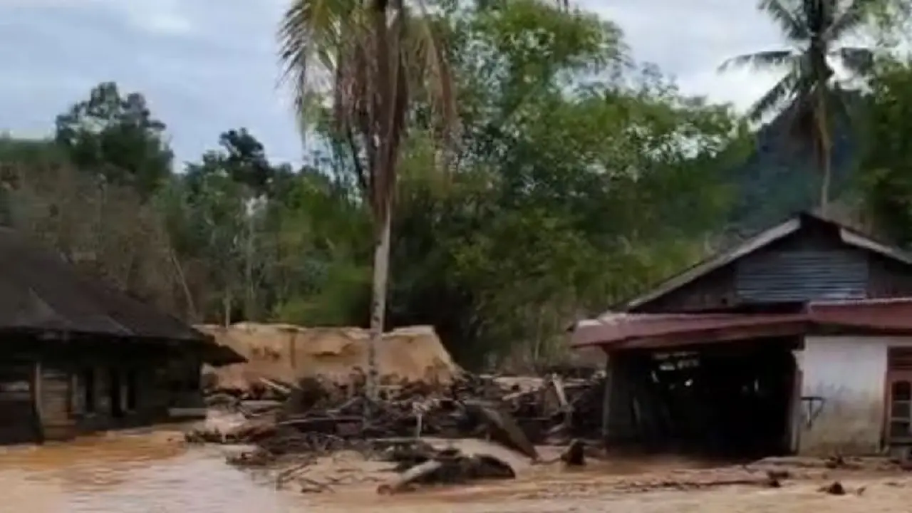 Puluhan rumah terendam banjir di Tapanuli Tengah. (Dokumentasi BNPB).