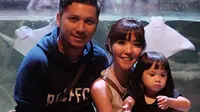 Lihat Gading Marten Merokok, Gempi : Papah Bad