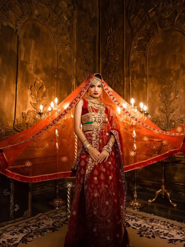 8 Pemotretan Artis Pakai Busana India, Tampil Menawan Bak Seleb Bollywood