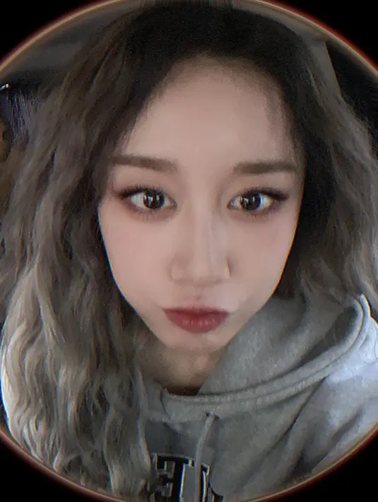 Jiyeon juga aktif di dunia akting. Ada sejumlah drama Korea atau drakor yang dibintanginya, seperti Master of Study, Running Man Korea episode 55, dan My Celeb Roomies MBC. (FOTO: instagram.com/jiyeon2__/)