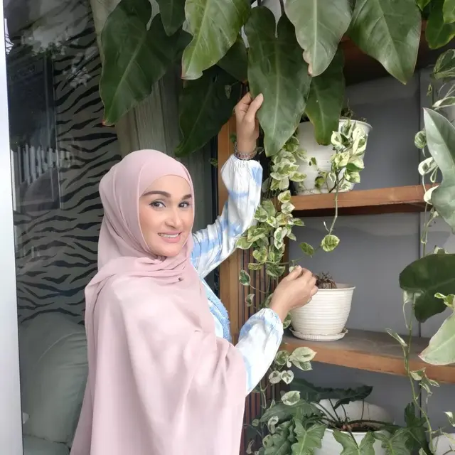 6 Artis Langganan Peran Antagonis Ini Mantap Berhijab, Penampilannya Bikin Pangling
