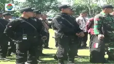 Barack Obama tiba di Yogyakarta untuk melanjutkan rangkaian liburannya. Pengamanan ketat dilakukan di sejumlah lokasi strategis.