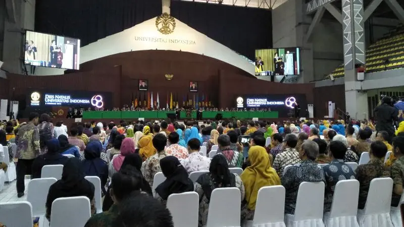 Presiden Joko Widodo (Jokowi) menghadiri Dies Natalis Ke-68 Universitas Indonesia (UI) di Balairung, UI Depok, Jumat (2/2/2018).