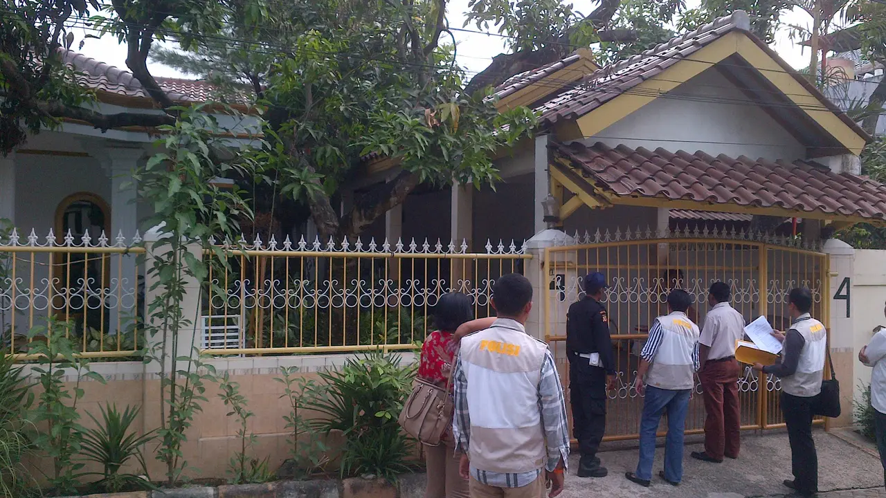 Penggeledahan rumah AKBP PN