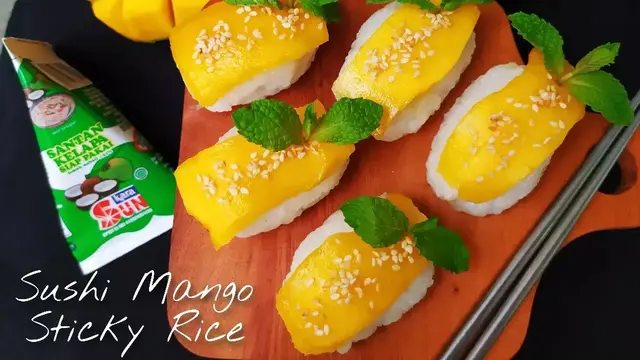 Resep sushi mango sticky rice. (dok. Cookpad @lailazegaff)