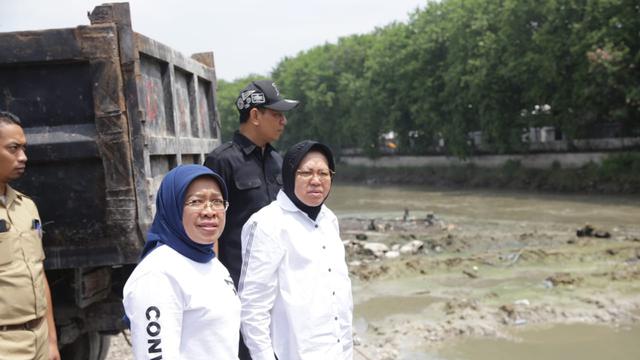 Wali Kota Surabaya Risma