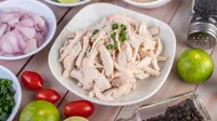 How to Boil Chicken and Tasty Ways to Use It