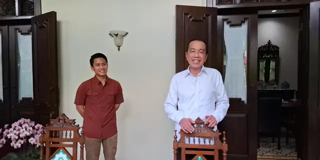 Jokowi soal 'Partai Biru' di Balik Isu Ijazah Palsu: Sekelas Pak SBY Enggak Lah, Beliau Negarawan