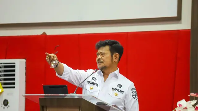 Mentan SYL Beri Kuliah Umum di Dies Natalis ke-71 Fakultas Hukum Unhas