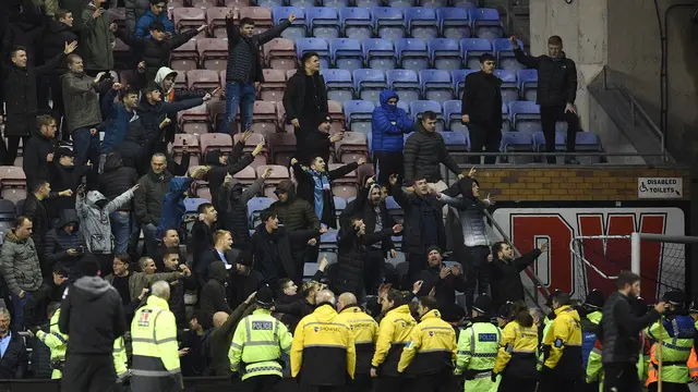 Laga Wigan Vs Manchester City Berakhir Rusuh