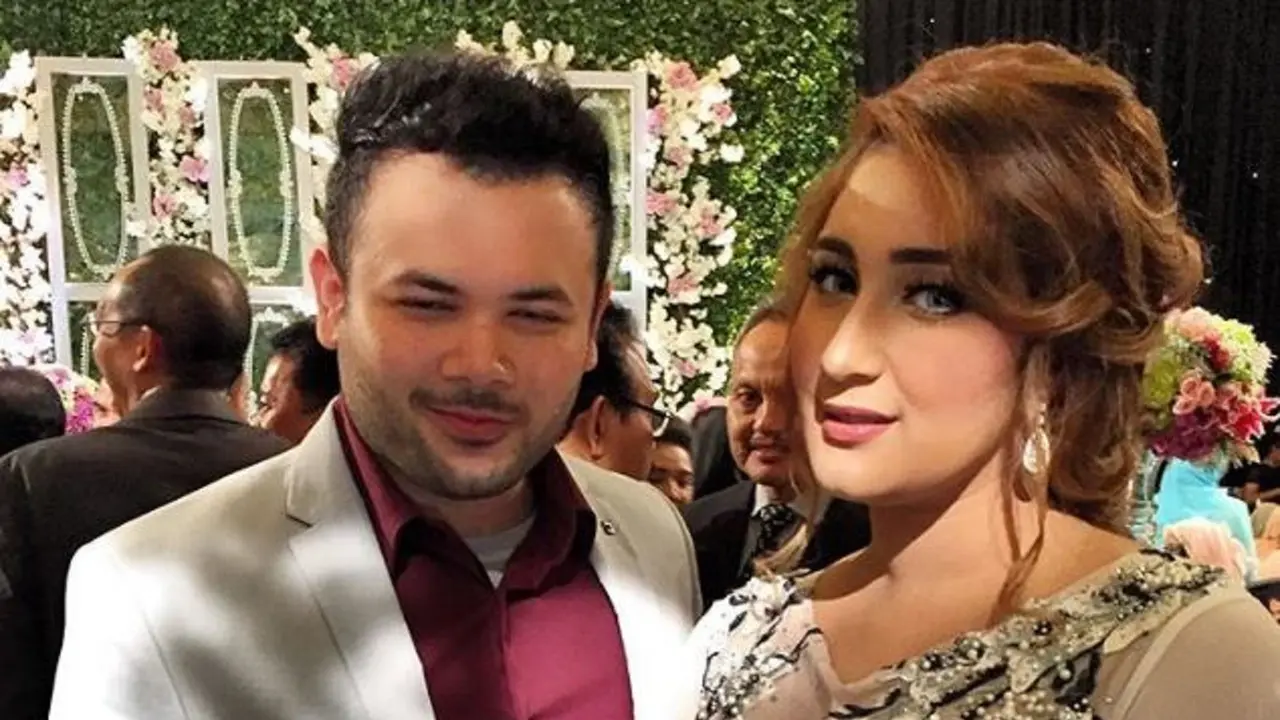 [Bintang] Tania Nadira dan Ridho Rhoma