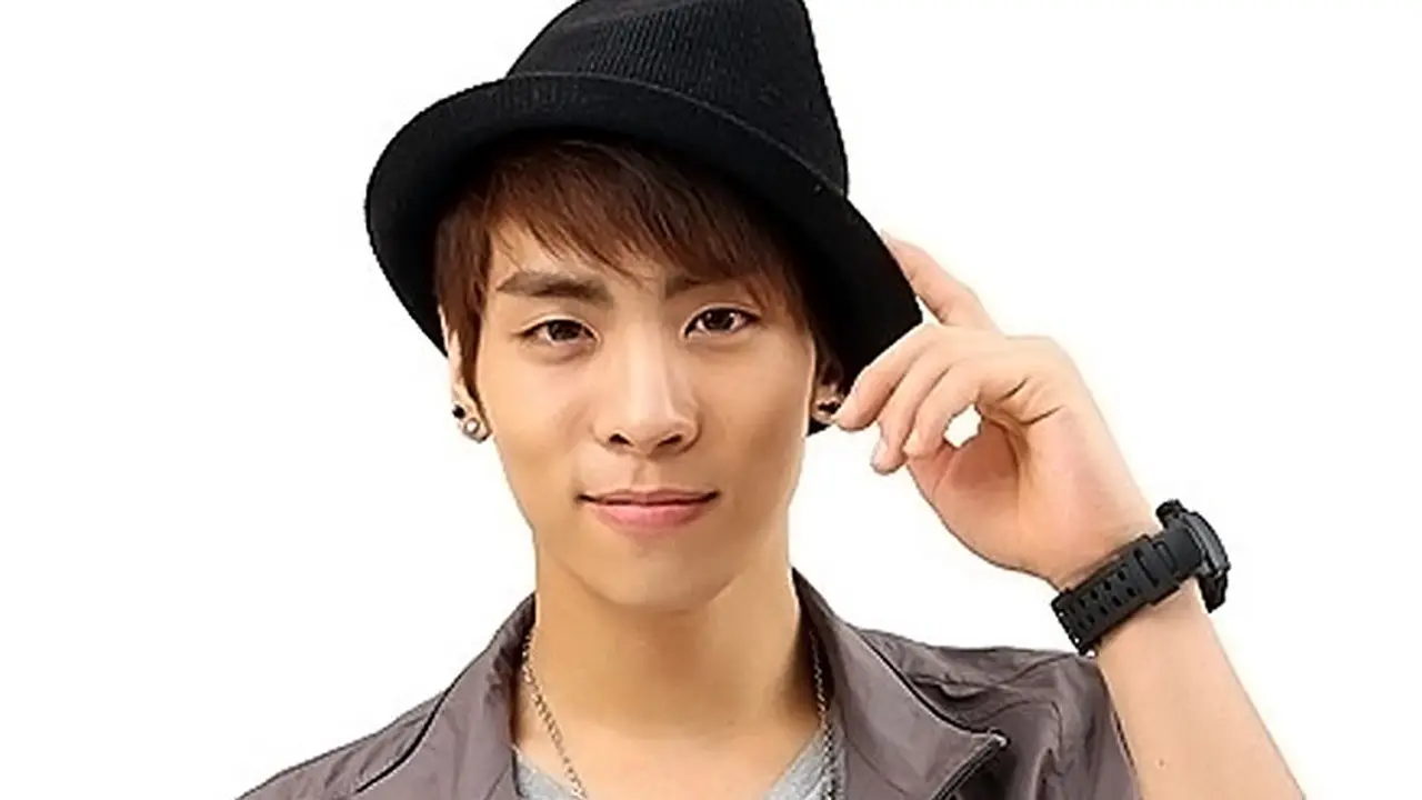 jonghyun-130925b.jpg