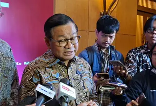 Gubernur DKI Jakarta, Pramono Anung saat ditemui di Hotel Mulia, Senayan, Jakarta, Rabu (10/12/2025). (Foto: Liputan6.com/Arief RH)