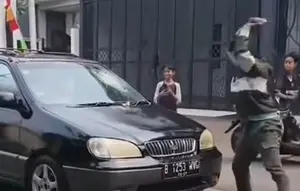 Polisi Buru Pelempar Batu ke Mobil di Jagakarsa