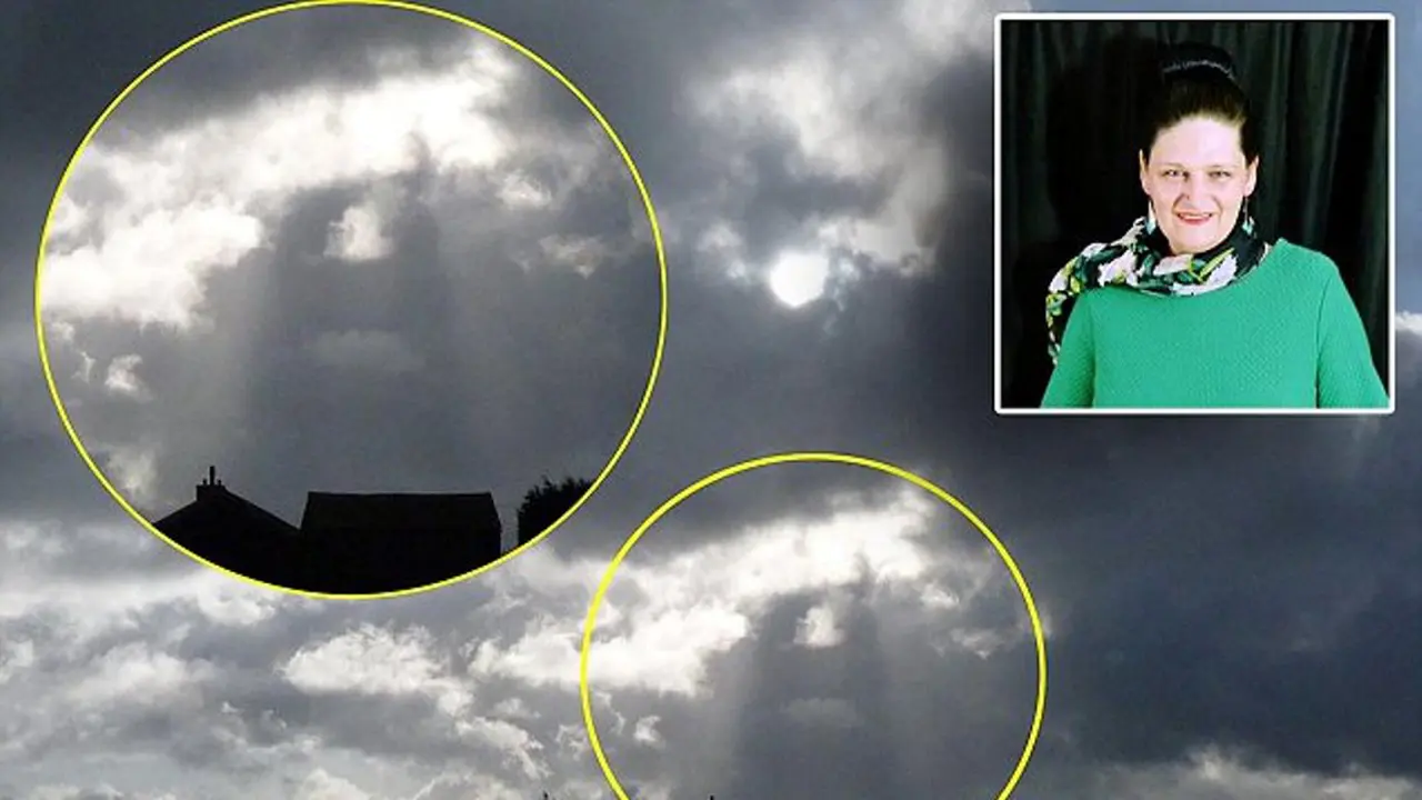 Misteri Seberkas Cahaya di Langit Inggris, Tangga ke Surga?