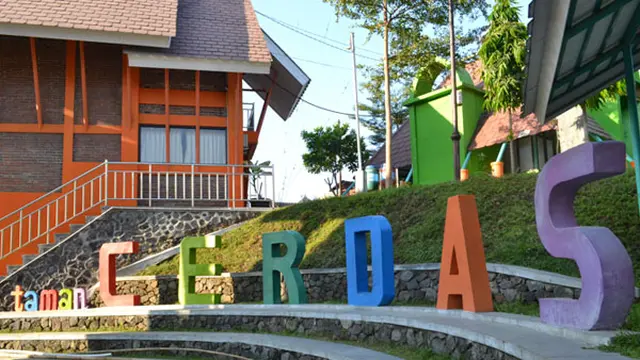 Tempat Wisata di Solo: Taman Cerdas Solo