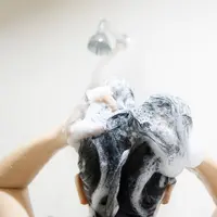 Inilah 4 kebiasaan yang tanpa kita sadari dapat menyebabkan kerusakan pada rambut, seperti kusut dan lepek.