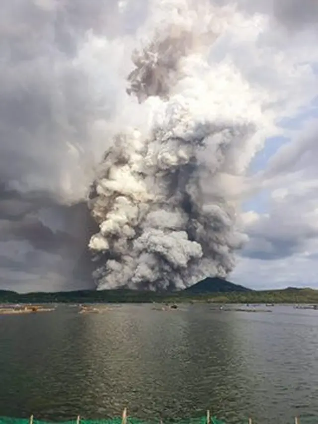 Gunung Taal