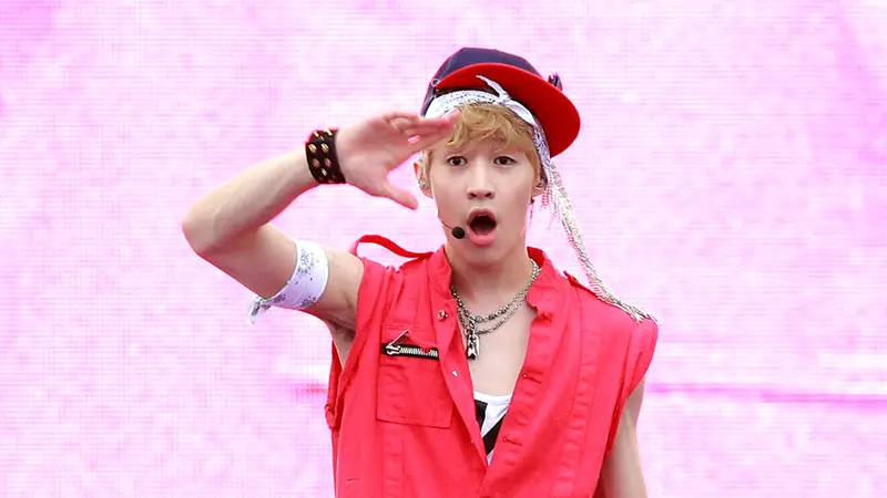 Henry `Super Junior-M` Idola Serba Bisa dan Spesial