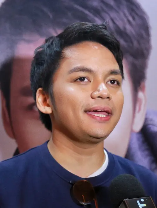 Di album ketiga dan sesuai dengan judulnya, Calvin mengajak para pendengarnya untuk bernostalgia ke era 80’an. Meski begitu, Calvin menyediakan konsep yang berbeda di dalam album barunya. (Adrian Putra/Bintang.com)